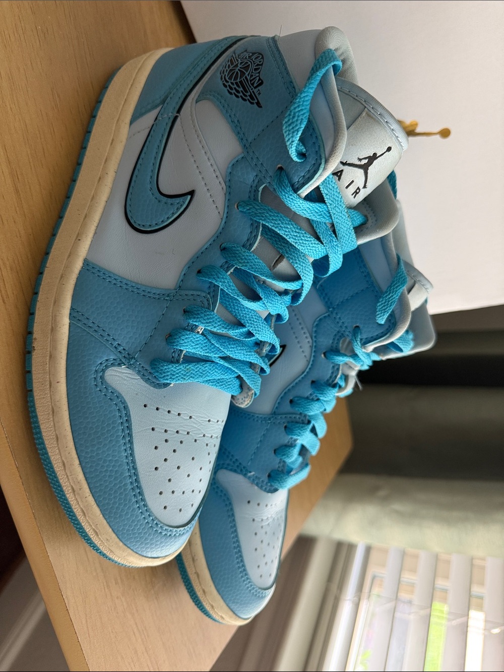 Nike Air Jordan 1 Low in Sky Blue and Teal